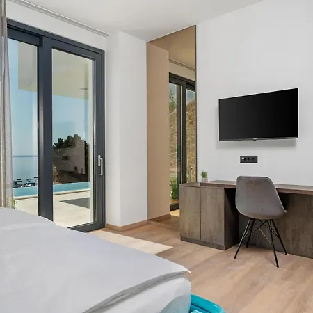 Prestige Villa *