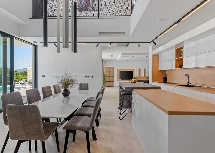 Prestige Villa *
