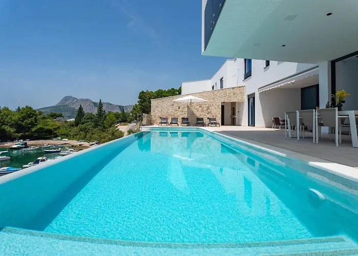 Prestige Omiš