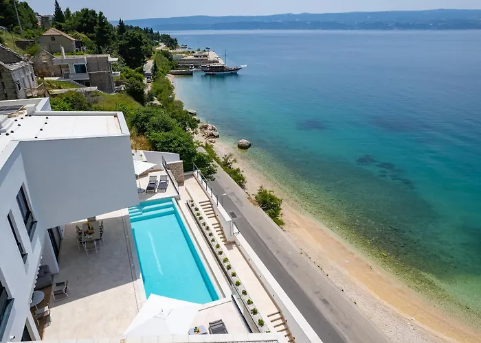 Prestige Villa *