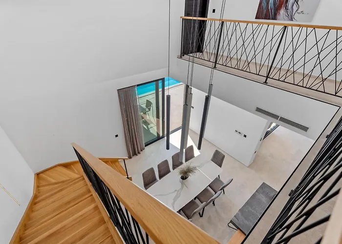 Prestige Villa *